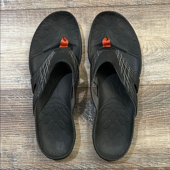 Merrell Other - Merrell paciki Men's Black and Red Sandals